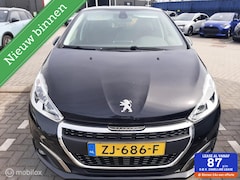 Peugeot 208 - 1.2 PureTech Signature