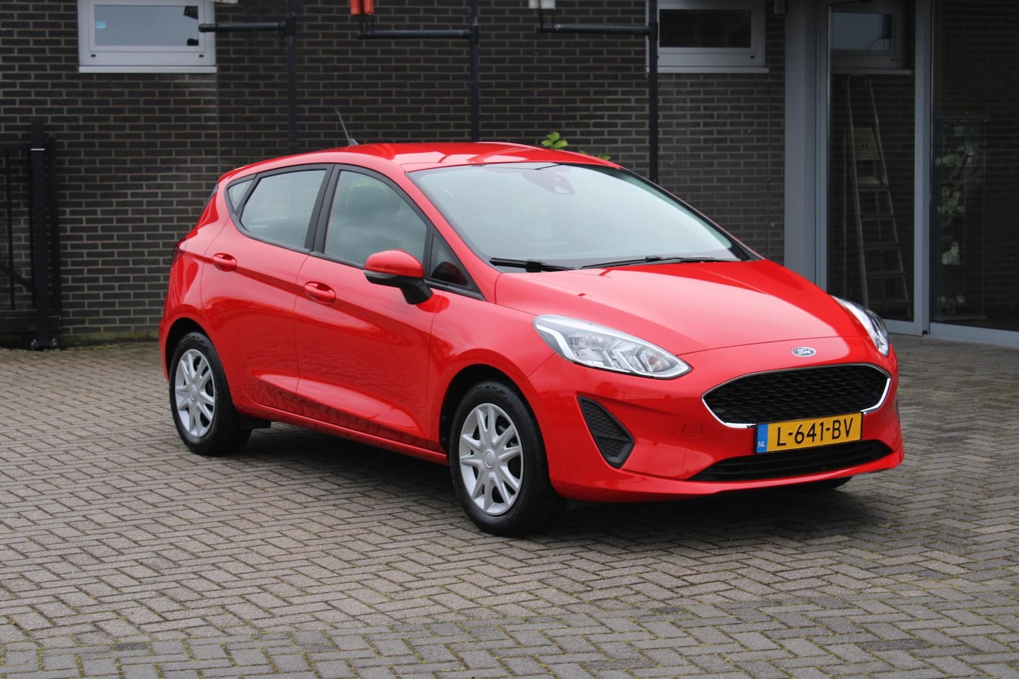 Ford Fiesta - 1.0 EcoB. Connected Led/AppleAndroid/Cruise Incl Garantie!! - AutoWereld.nl