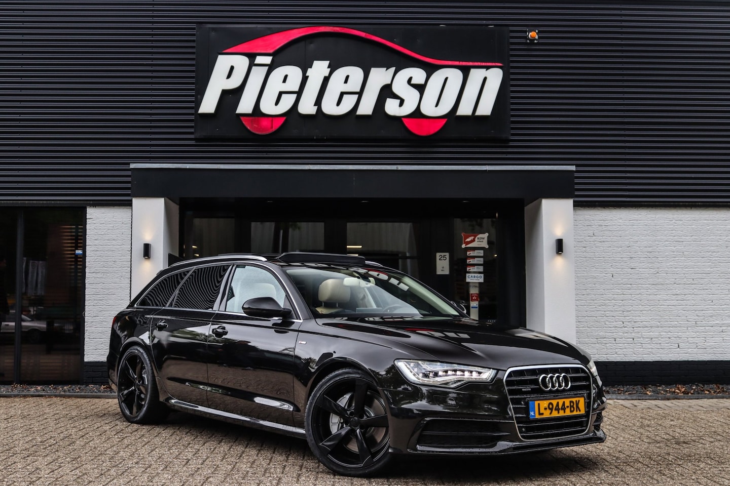 Audi A6 Avant - 3.0 TFSI Quattro S-line PANO BOSE LUCHTVERING - AutoWereld.nl