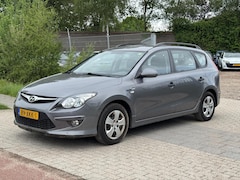 Hyundai i30 CW - 1.4i i-Drive Cool EXPORT OF HANDEL