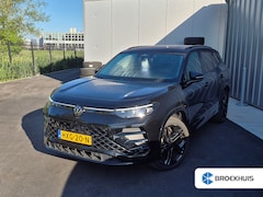 Volkswagen Tayron - 1.5 eHybrid R-Line Edition 204Pk DSG/AUTO | Glazen panorama-dak | Achteruitrijcamera | Cru
