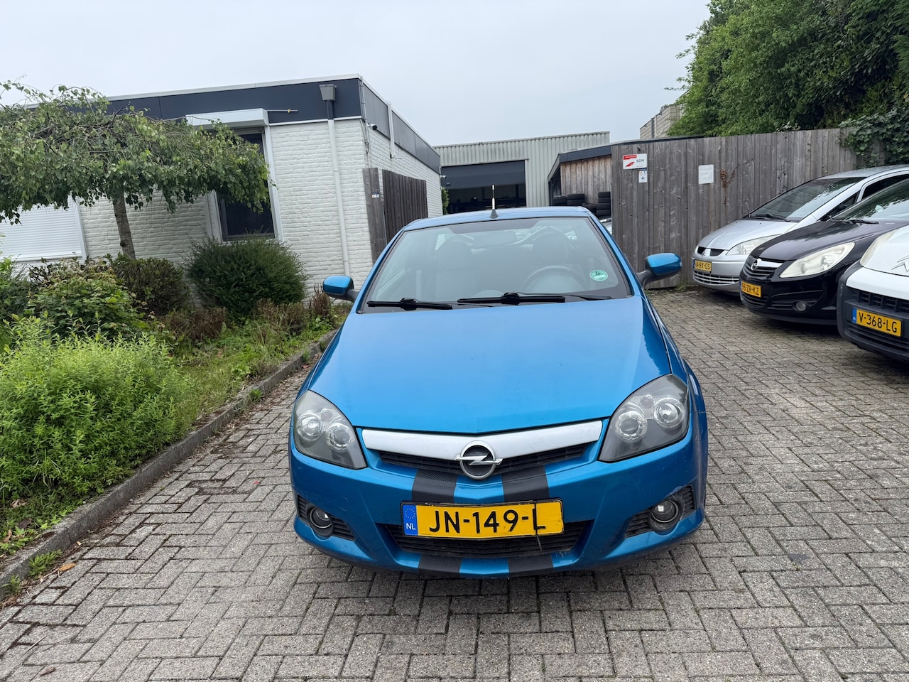 Opel Tigra TwinTop - 1.4-16V Rhythm 1.4-16V Rhythm - AutoWereld.nl