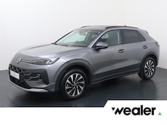 Volkswagen T-Roc - Life First Edition 1.5 eTSI 85 kW / 116 PK 7-DSG | Ambient pakket | Comfort pakket | Trekh