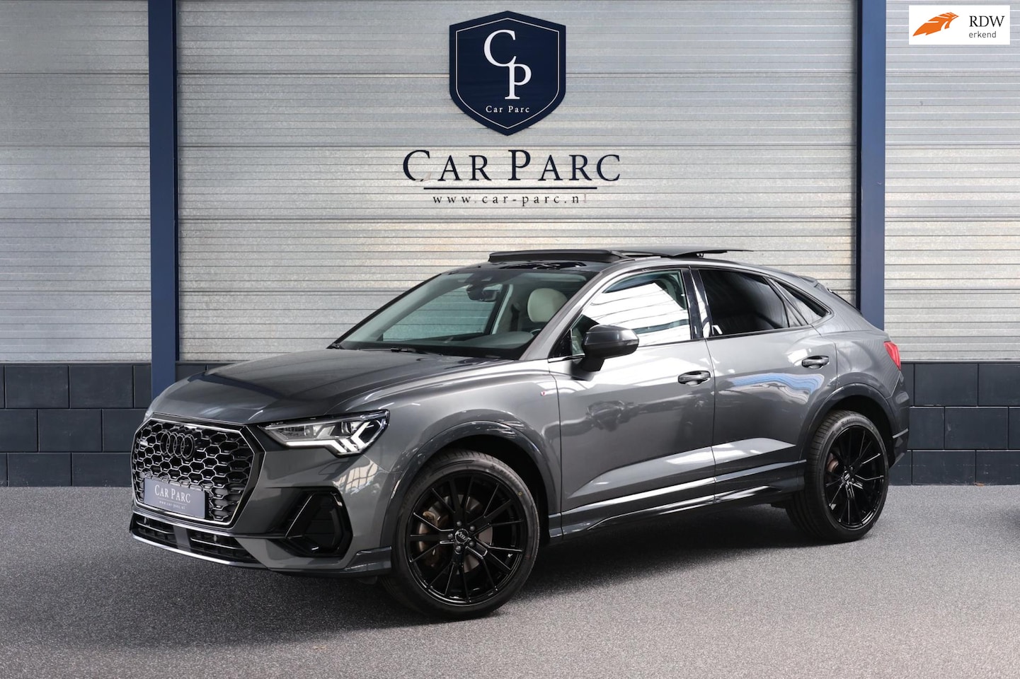 Audi Q3 Sportback - 40 TFSI quattro S Edition 190+PK S-LINE/LED/SFEER/VIRTUAL/PANO/LEER+S.VERWARMING/20"LMV/AC - AutoWereld.nl