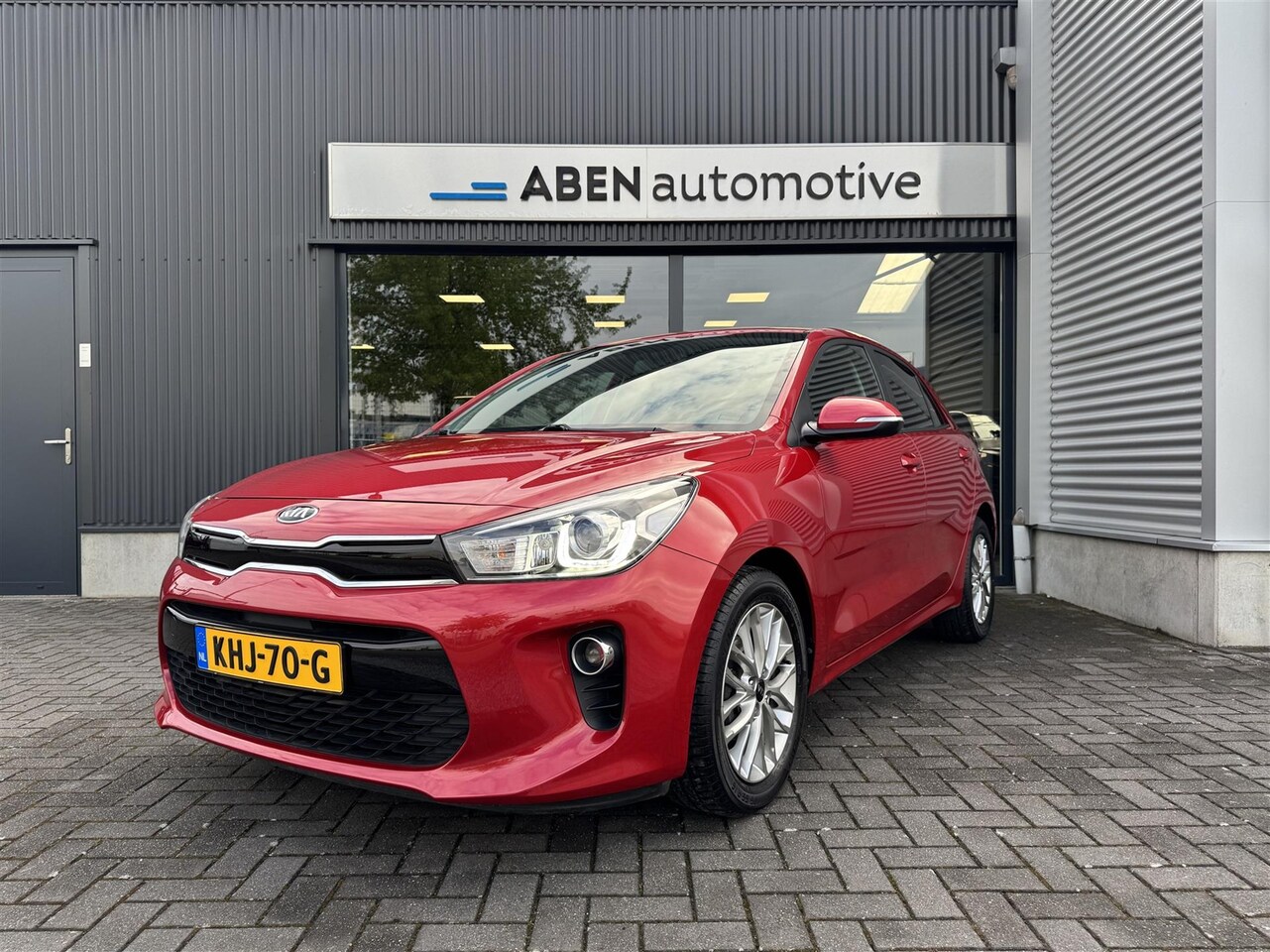 Kia Rio - 1.2 cvvt 84PK Dream Team Edition (NAVI|CAMERA|WINTER PACK) - AutoWereld.nl
