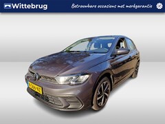 Volkswagen Polo - 1.0 TSI 95pk Life DSG AUTOMAAT / Navigatie by APP / LED / LM 16 inch / Parkeersensoren / D