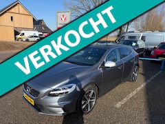 Volvo V40 - 1.5 T3 Polar+ Sport | R-design | Panoramadak | Trekhaak | All Season