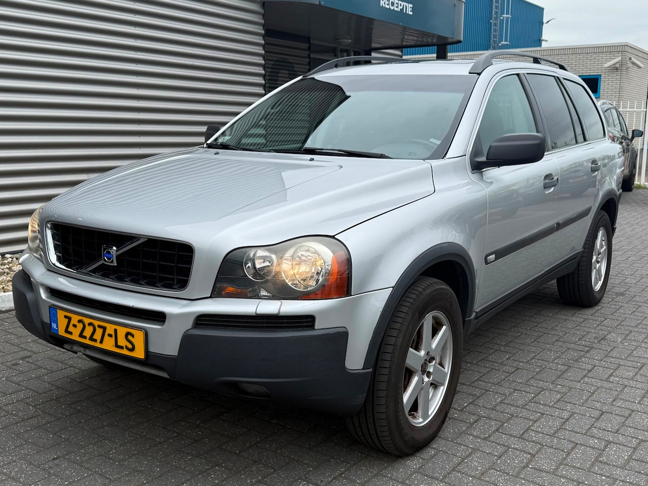 Volvo XC90 - 2.5 T Momentum 2.5 T Momentum - AutoWereld.nl