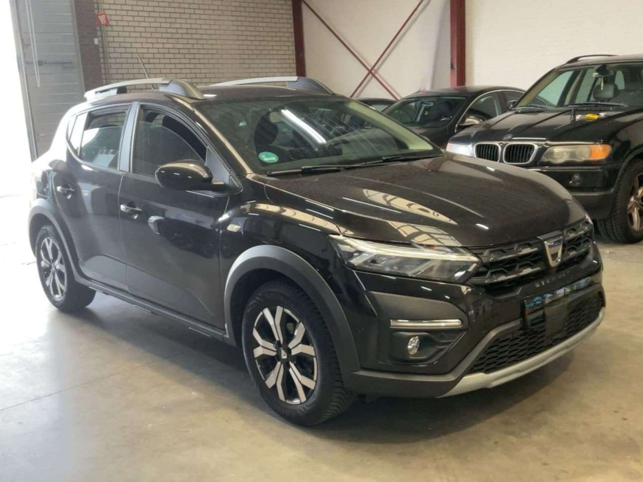 Dacia Sandero Stepway - 1.0 TCe 91 PK (2021) Comfort | Navi | Clima | PDC | Bluetooth - AutoWereld.nl