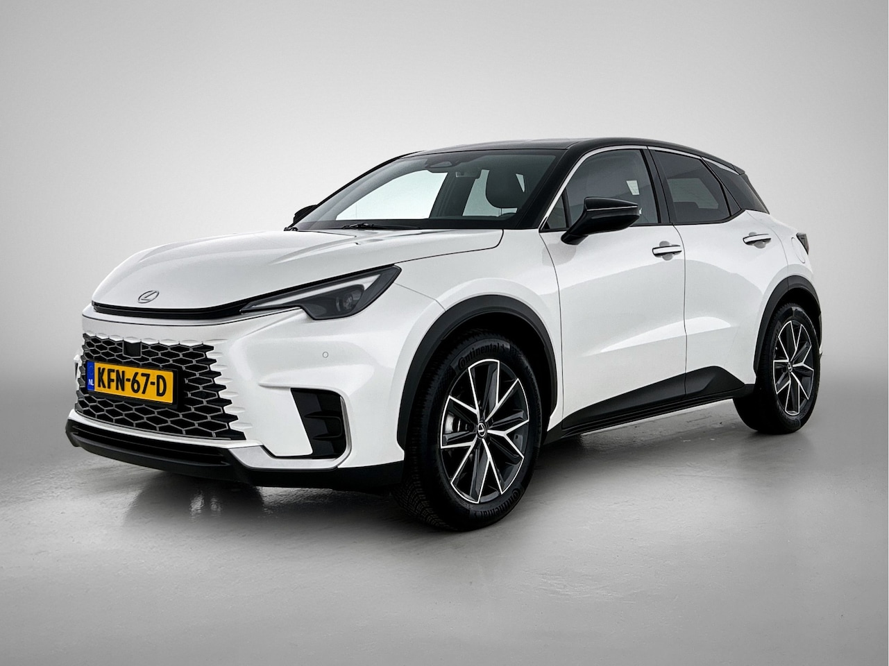 Lexus LBX - Cool 2WD | Bi-tone | Stoelgeheugen | Leer / Alcantara | - AutoWereld.nl