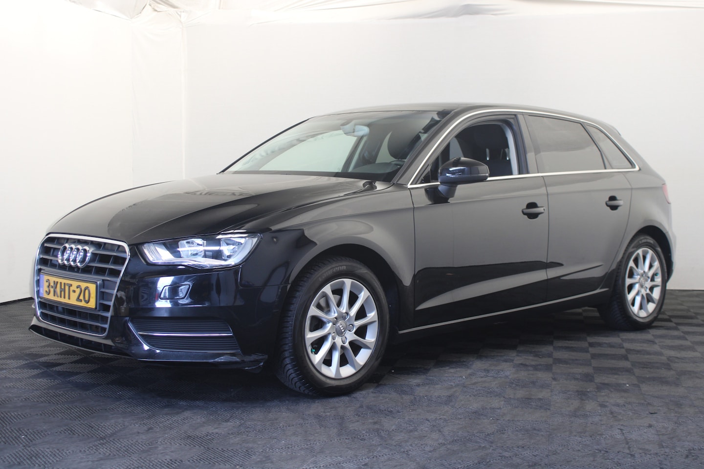 Audi A3 Sportback - 1.4 TFSI Attraction Pro Line 1.4 TFSI Attraction Pro Line - AutoWereld.nl