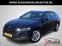 Skoda Octavia Combi - TSI 110 PK H6 Sport Zwarte Hemel 17"Velg Digi Cockpit Trekhaak