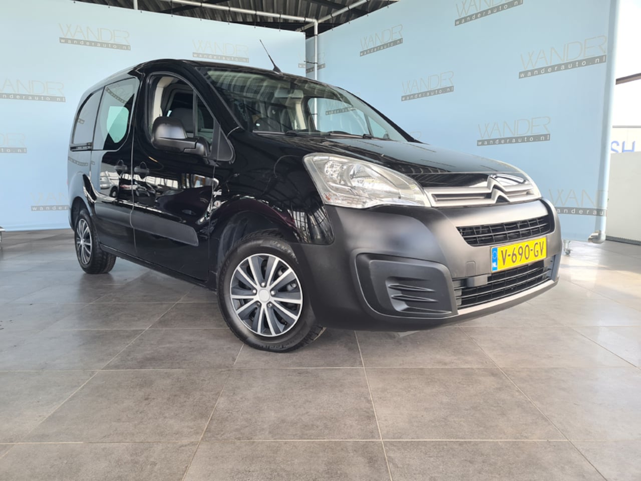 Citroën Berlingo - 1.6 BlueHDI 100 Excl. Btw. /Trekhaak/Apple Carplay/Parkeersensoren achter - AutoWereld.nl