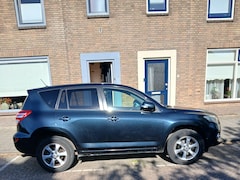 Toyota RAV4 - 2.0 VVTi Executive Business 4 wheel drive  camera
