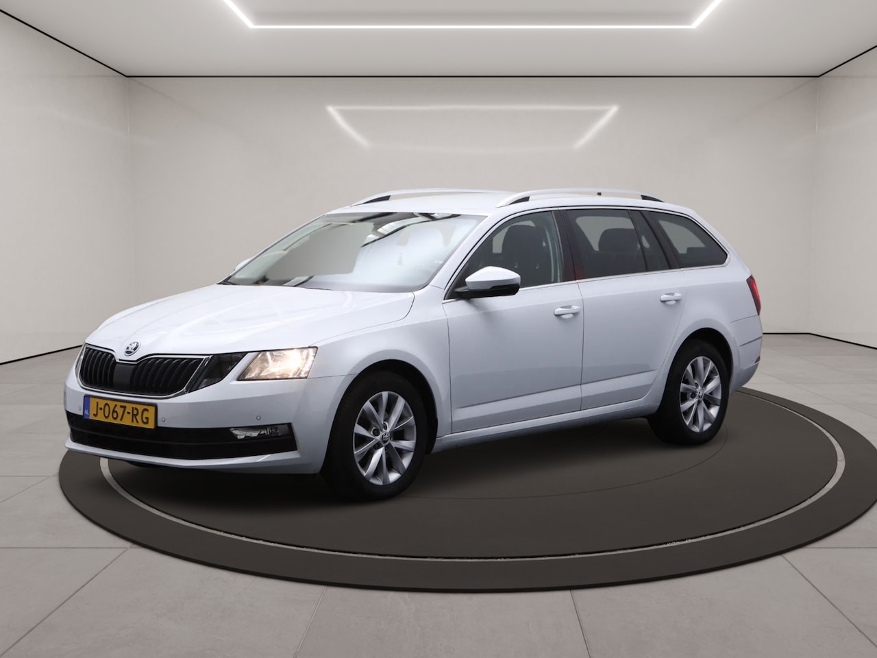 Skoda Octavia Combi - 1.0 TSI Greentech Style Business 1.0 TSI 115 PK Greentech Style Business, Stoelverwarming, Climate Control, Navigatie - AutoWereld.nl