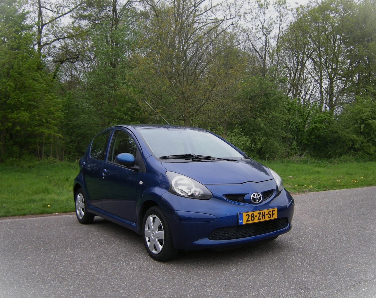 Toyota Aygo - 1.0-12V + . 5 Duers . Airco . Elec ramen . nw kopling . enz - AutoWereld.nl