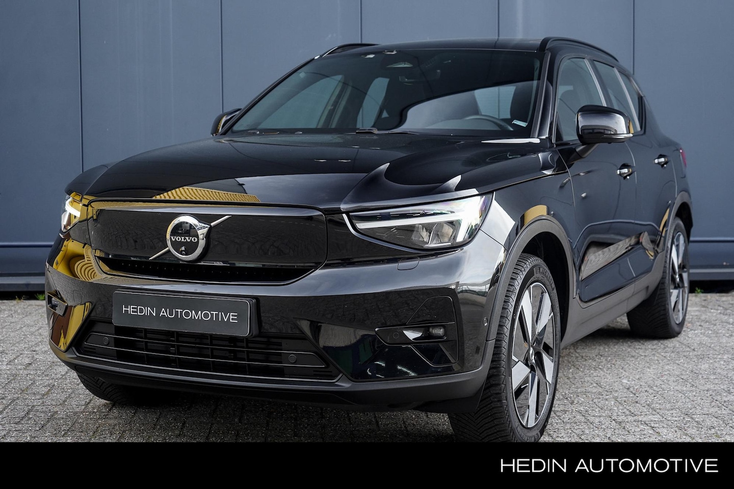 Volvo XC40 - Single Motor Extended Range Ultimate 82 kWh | Panoramadak | 360 graden camera | Elektrisch - AutoWereld.nl