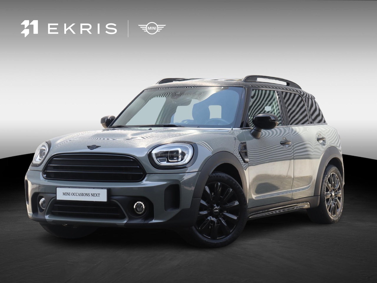 MINI Countryman - Cooper | Classic + Panodak + Sportstoelen + Apple Carplay + Camera + Verwarmbare Voorstoel - AutoWereld.nl