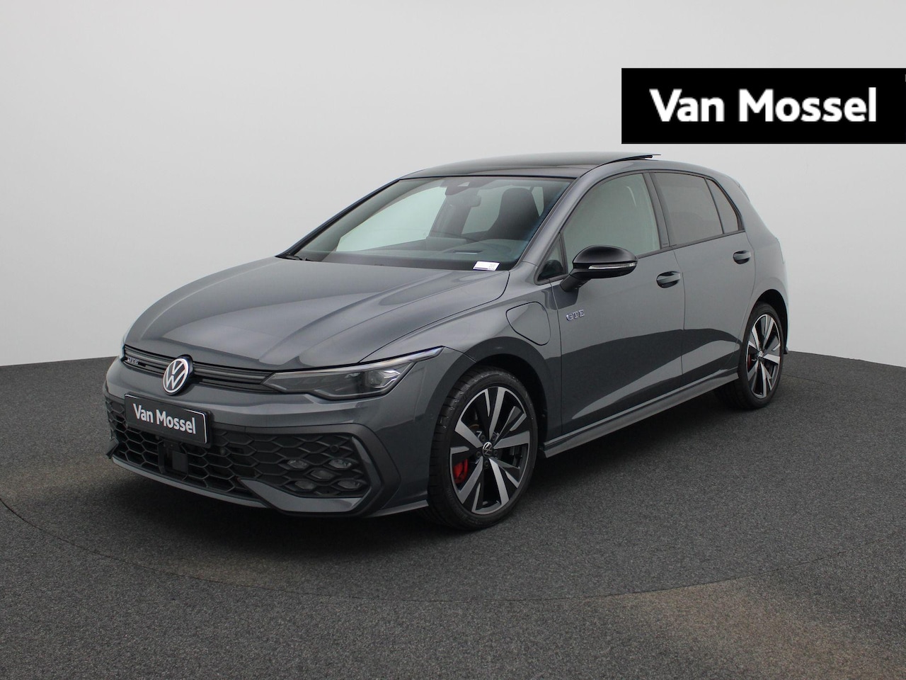 Volkswagen Golf - 1.5 eHybrid GTE 272 PK| Panoramadak | Trekhaak Elektrisch | 360 Camera | Navigatie | Head- - AutoWereld.nl