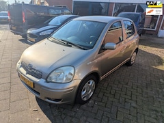 Toyota Yaris - 1.0 VVT-i S-Line