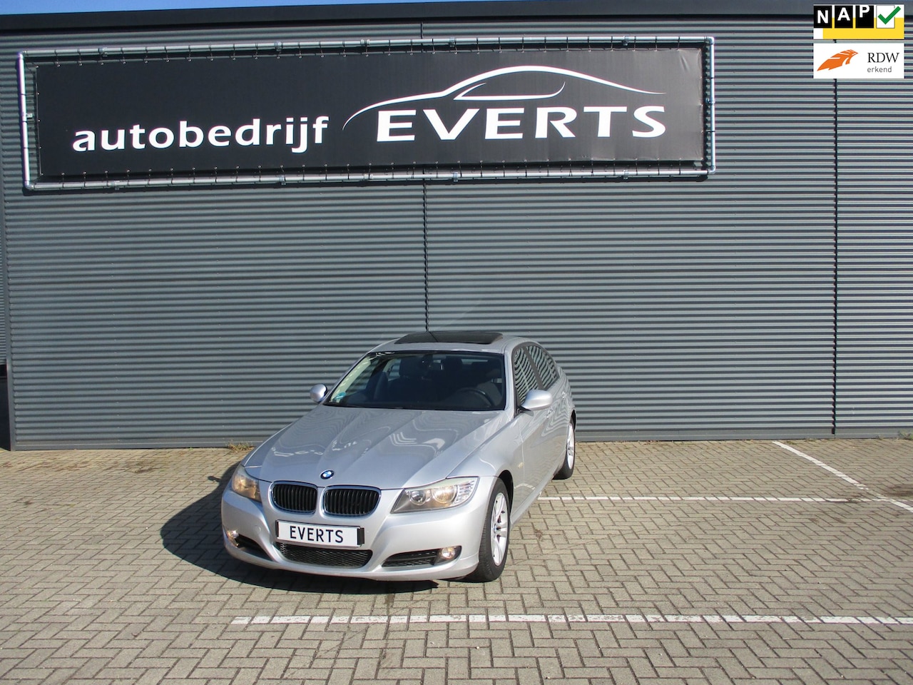 BMW 3-serie - 316i Black & Silver Line Km 166956 Nap !! LET OP loopt op 3 cylinders zeer mooie Nederland - AutoWereld.nl