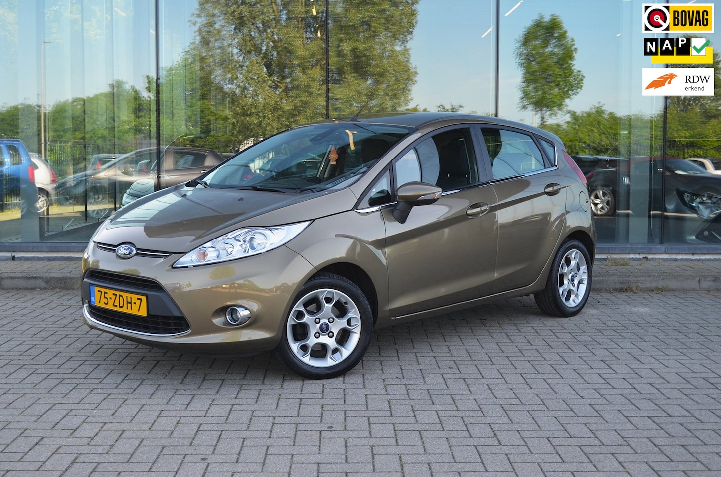 Ford Fiesta - 1.25 Titanium 5-deurs | Airco | Elek ramen voor | Aux - AutoWereld.nl
