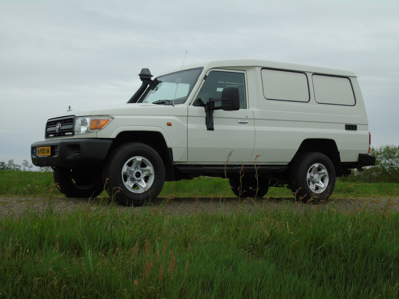 Toyota Land Cruiser - HZJ78 4.2D - AutoWereld.nl