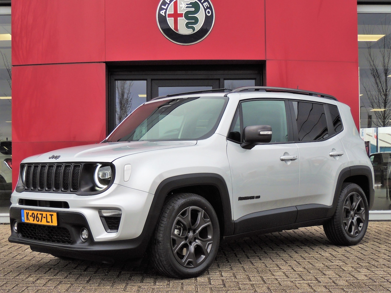 Jeep Renegade - 1.3T DDCT 80th Anniversary | Panoramadak | Keyless | LED | Apple CarPlay | Android Auto tr - AutoWereld.nl