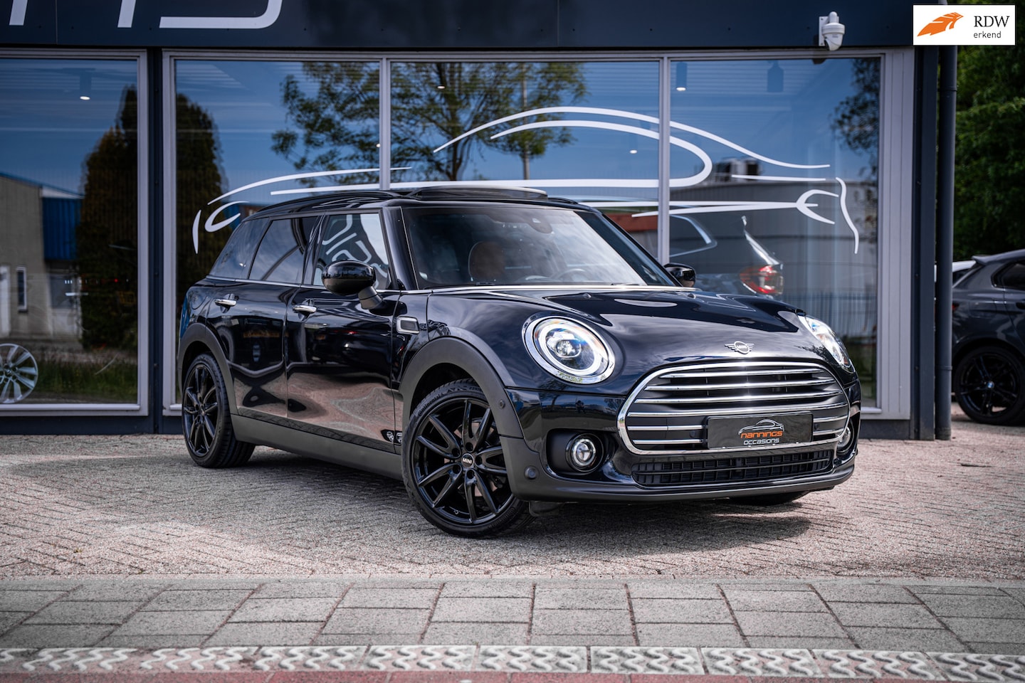 MINI Clubman - Mini 1.5 Cooper Richmond Park|Carplay|Leder|Schuif/kantel|Harman Kardon|Camera|Led|Elec st - AutoWereld.nl