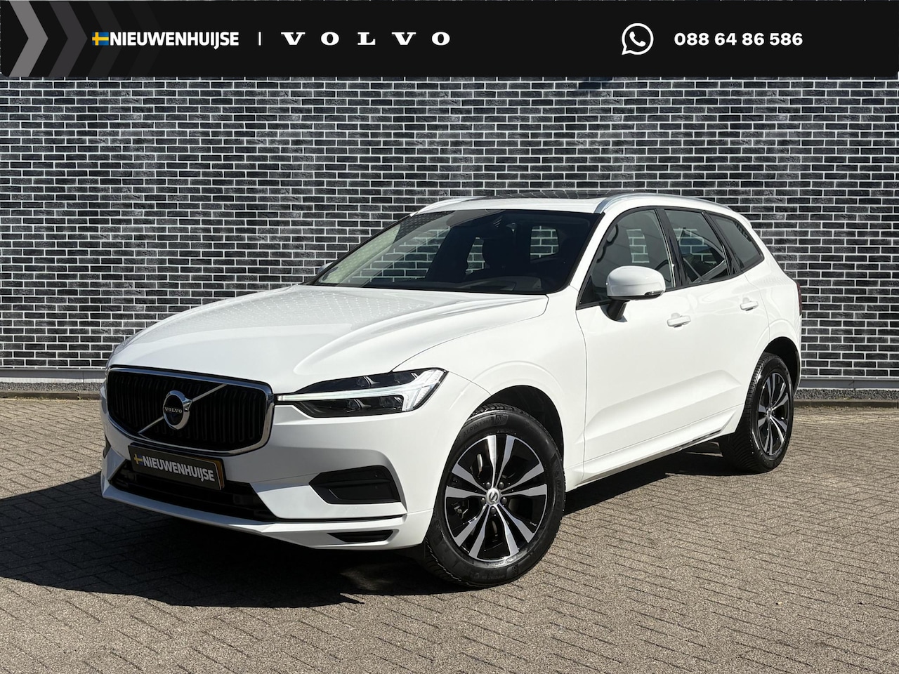 Volvo XC60 - 2.0 B5 Momentum Exclusive | Trekhaak | Head-up Display | 360 Graden Camera | Panoramadak | - AutoWereld.nl