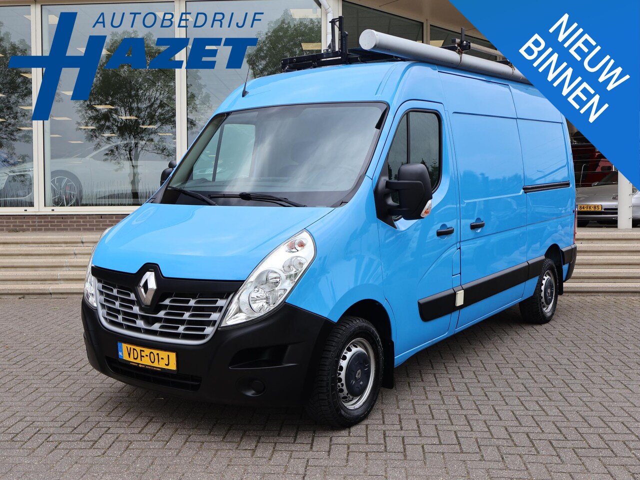Renault Master - T35 2.3 DCI 130 PK L2H2 + 2 SCHUIFDEUREN | 220V OMVORMER | WP INRICHTING | TREKHAAK 2500 K - AutoWereld.nl