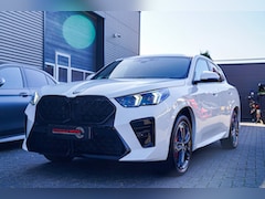 BMW X2 - SDrive20i | Elektrische stoelen | Camera | Elektrische trekhaak | M Pakket