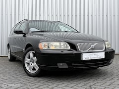 Volvo V70 - 2.5T Momentum | 210pk | NAP | Trekhaak |Youngtimer | Clima | Cruise | Navi | Volledige his