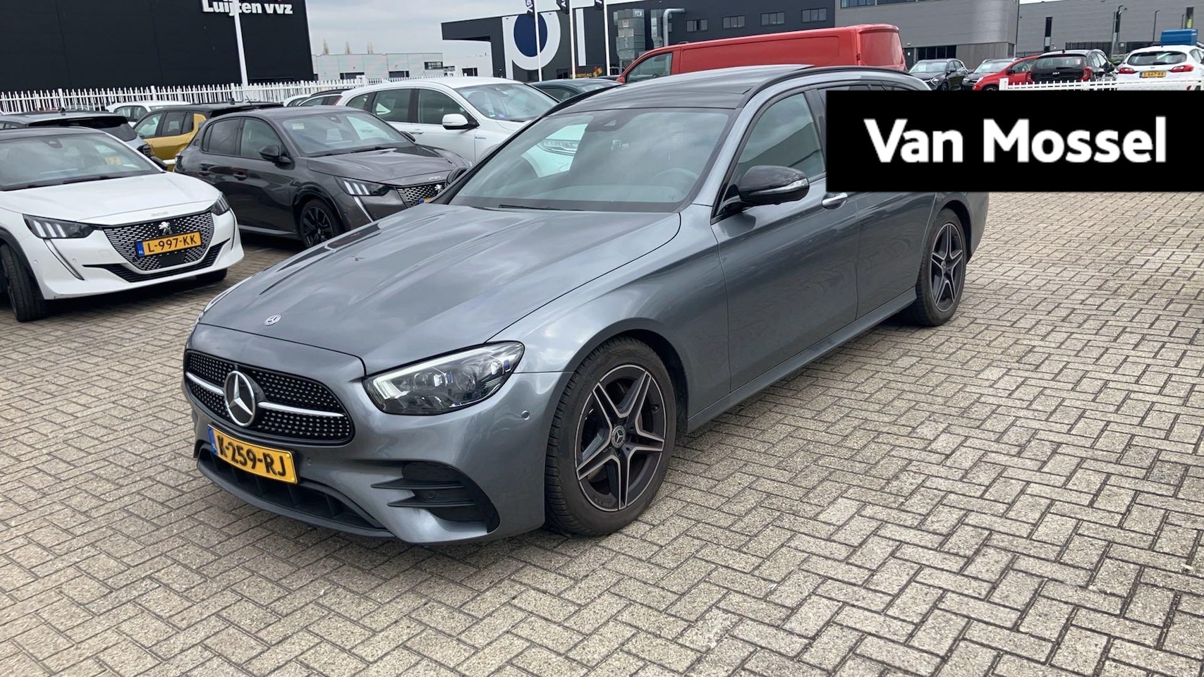 Mercedes-Benz E-klasse Estate - 200 d Business Solution AMG AUTOMAAT | TREKHAAK | PANORAMADAK | WIDESCREEN | NAVIGATIE | 3 - AutoWereld.nl