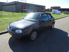 Volkswagen Golf Cabriolet - 1.8 Trendline