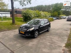 Peugeot 2008 - 1.2 VTi Allure Pack Premium Plus Pano.Clima.Navi