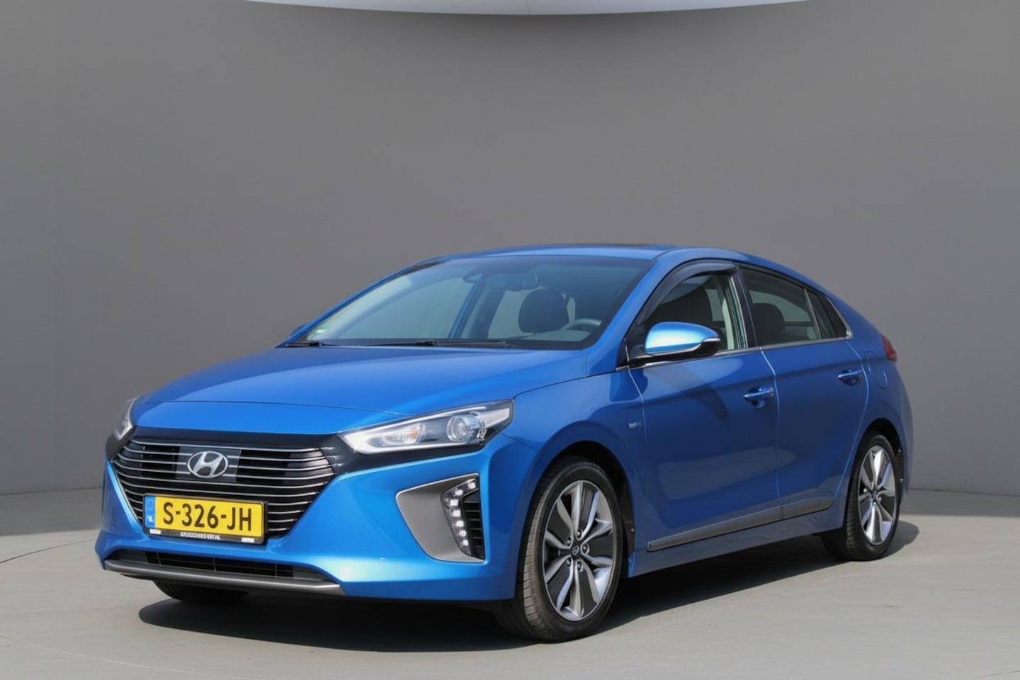 Hyundai IONIQ - 1.6 GDi PHEV i-Motion 1.6 GDi PHEV i-Motion - AutoWereld.nl