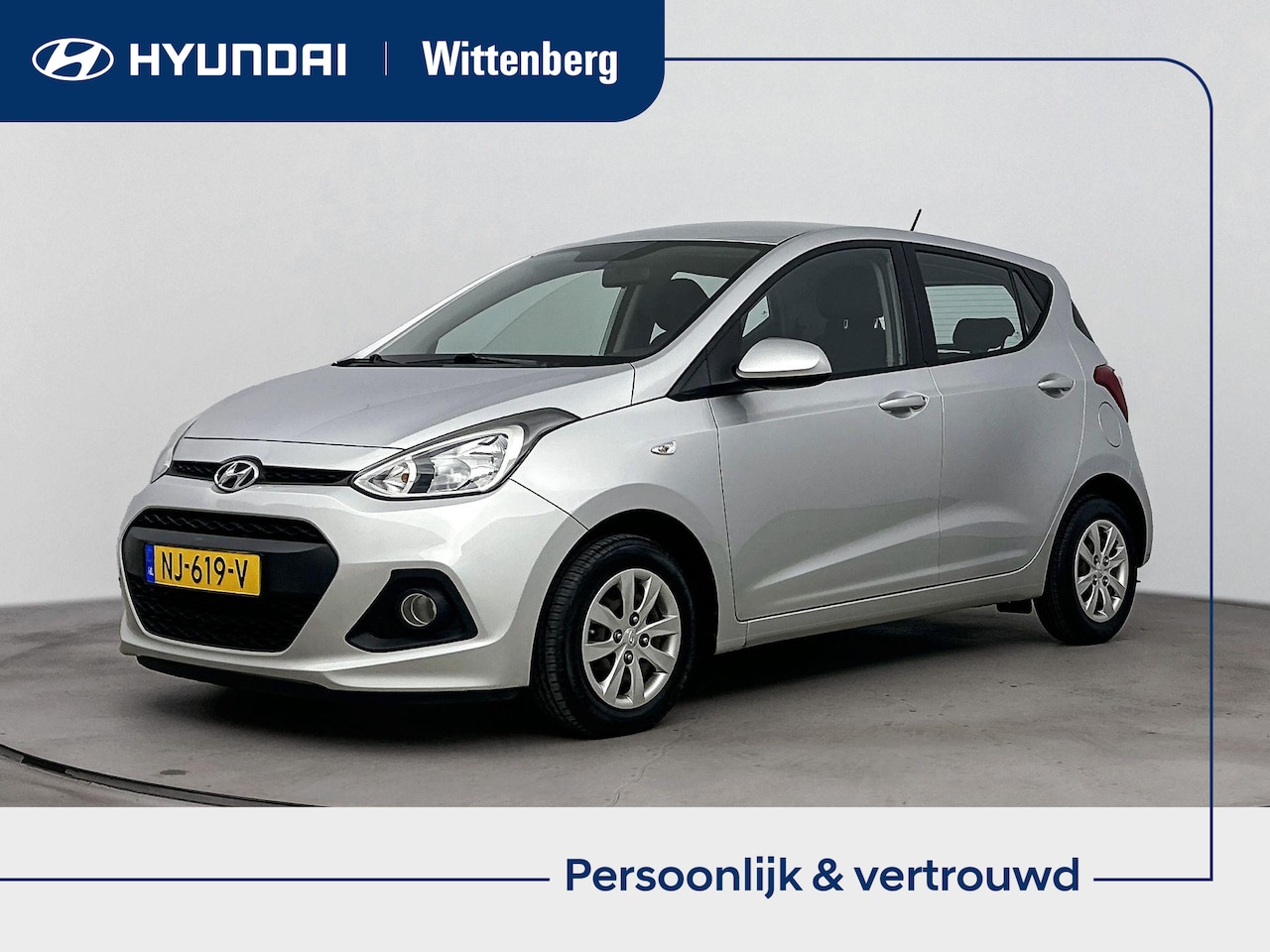 Hyundai i10 - 1.0i i-Motion Comfort | Lage km-stand! | Navigatie | Cruise control | Climate control | - AutoWereld.nl