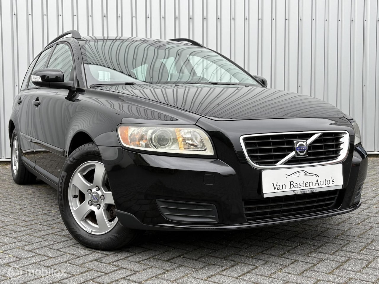 Volvo V50 - 1.8 Momentum | 125pk |1e eig | Dealer | Youngtimer | Clima | PDC | Navi | Volledige histor - AutoWereld.nl