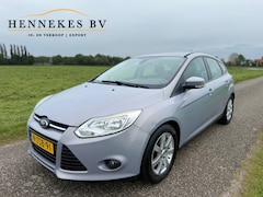 Ford Focus - 1.6 TI-VCT Titanium CLIMA