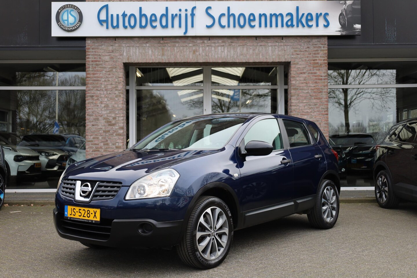 Nissan Qashqai - 1.6 Visia AIRCO + 18"LMV + NAP!! - AutoWereld.nl