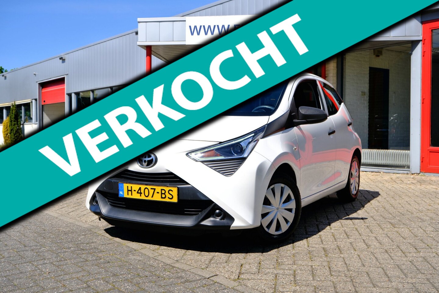 Toyota Aygo - 1.0 VVT-i x-fun 5-drs Airco|LED dagrij - AutoWereld.nl