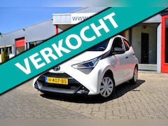 Toyota Aygo - 1.0 VVT-i x-fun 5-drs Airco|LED dagrij
