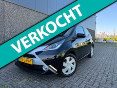 Toyota Aygo - 1.0 VVT-i x-play/Dealer OH/CAMERA/AIRCO/NL AUTO