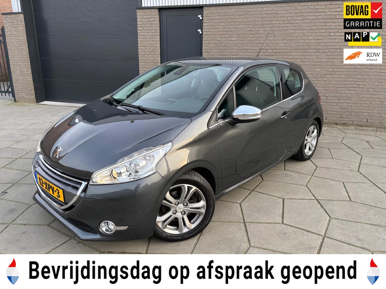 Peugeot 208 - 1.4 VTi Allure| 3 Drs |Airco | verstralers |Chrome pakket |AUX| Full-Map Navi | leder - AutoWereld.nl