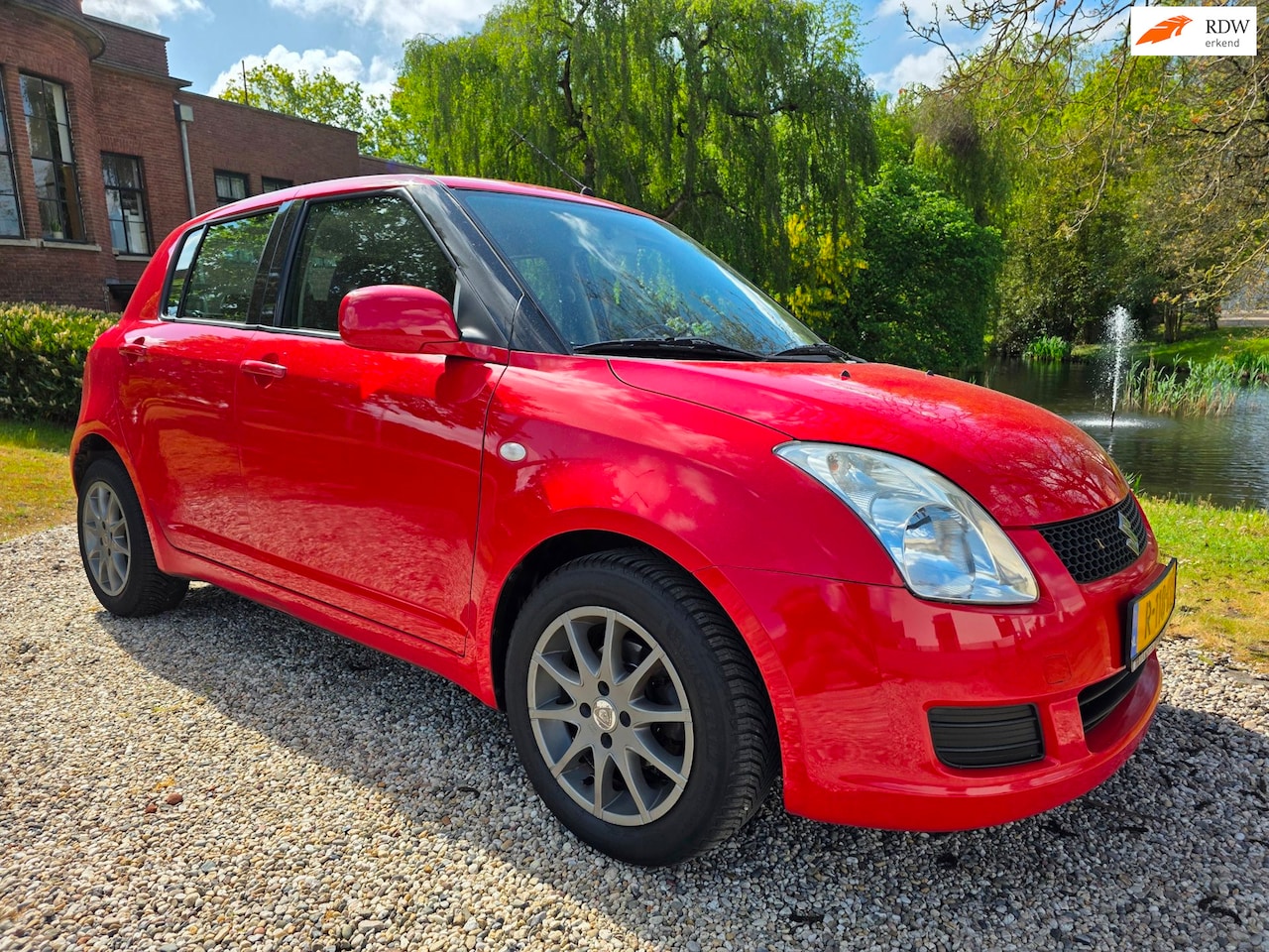Suzuki Swift - 1.3 Base 5-deurs AIRCO *apk:04-2027* - AutoWereld.nl