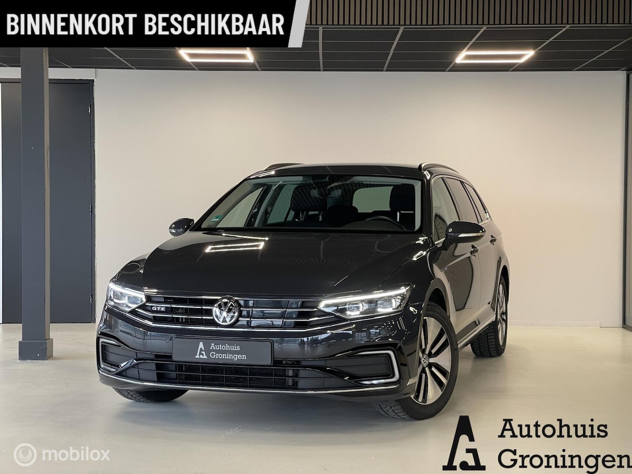 Volkswagen Passat Variant - GTE | ACC | IQ Light | Trekhaak | Camera - AutoWereld.nl