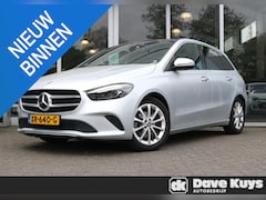Mercedes-Benz B-klasse - 180 Premium Plus Panoramadak | Trekhaak | Sfeerverlichting | Apple Carplay