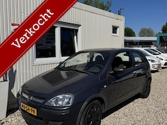 Opel Corsa - 1.4-16V Silverline AUTOMAAT Airco Trekhaak APK