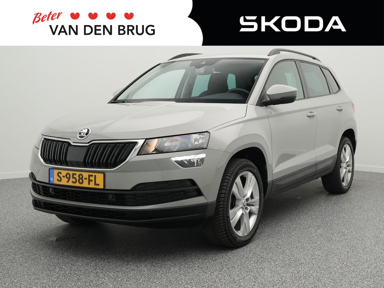 Skoda Karoq - 1.5 TSI 150pk Style | Trekhaak | Stoelverwarming | Navigatie | Cruise control | Parkeersen - AutoWereld.nl